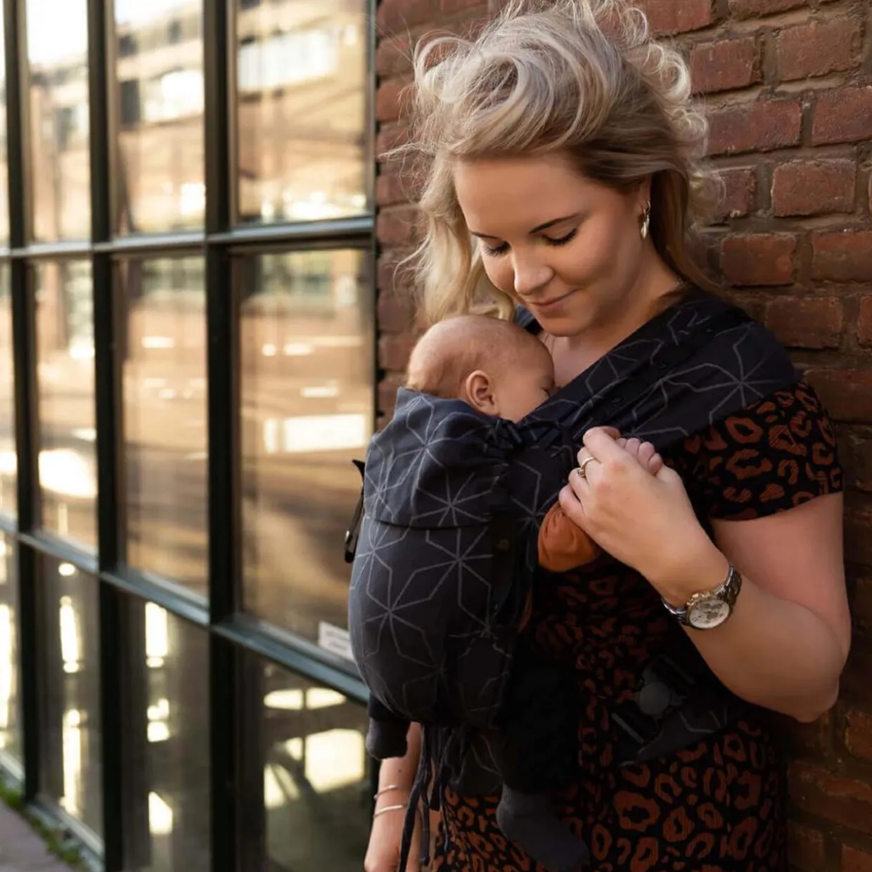 Hoppediz Primeo Baby Carrier - Jacquard