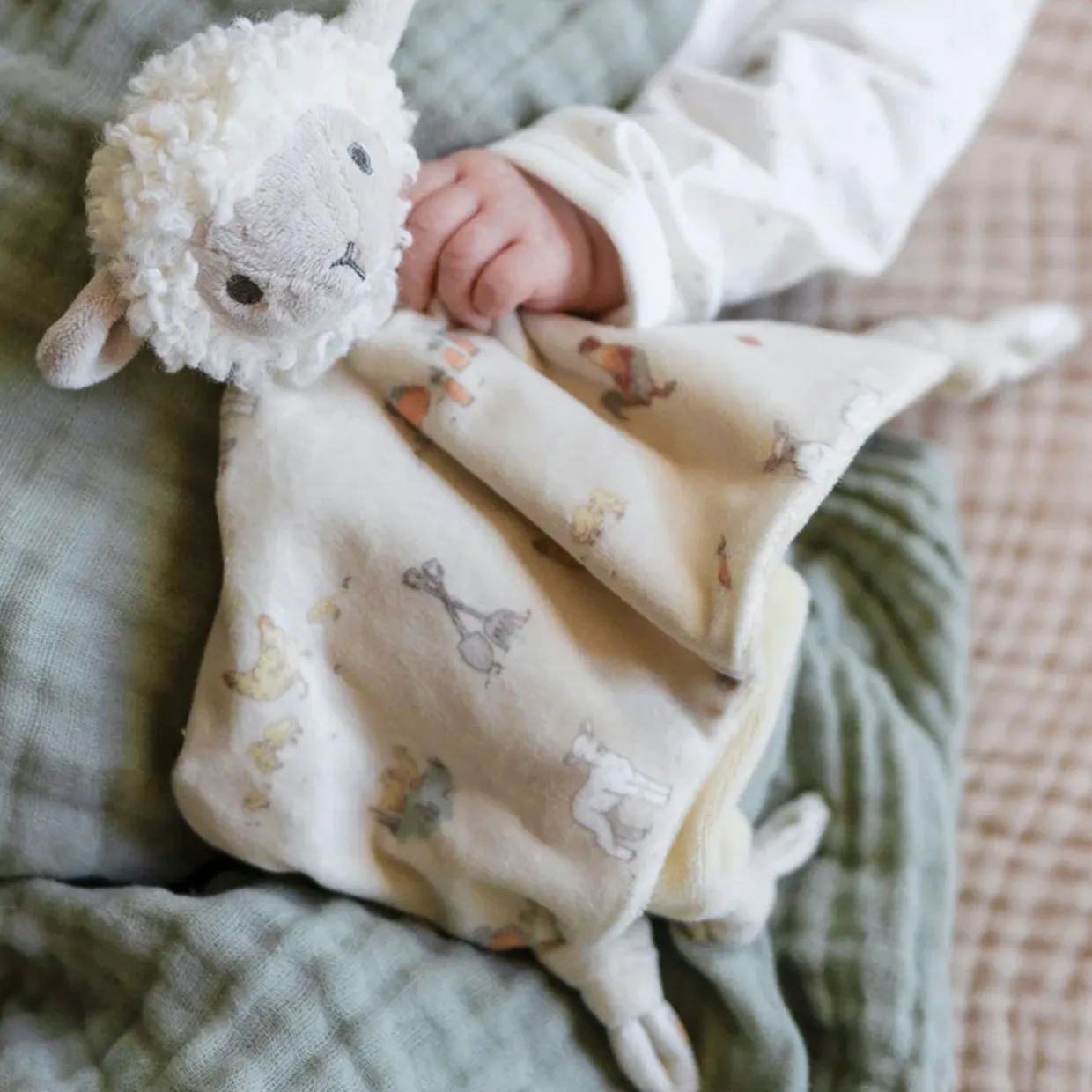 Little Linen Baby Lovie / Comforter
