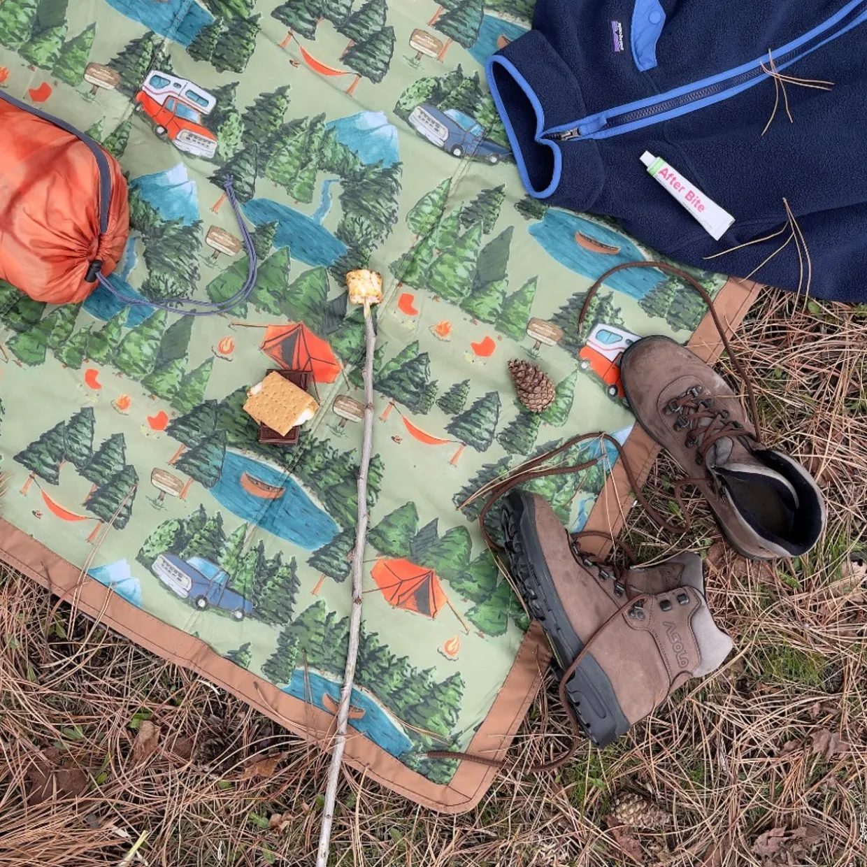 Little Unicorn - Outdoor Picnic Blanket - 5 x 5 (ft)