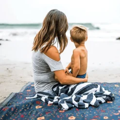 Little Unicorn - Outdoor Picnic Blanket - 5 x 10 (ft)