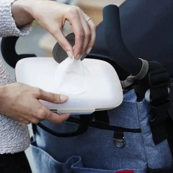 Skip Hop - Grab & Go Perfect Snug Seal Wipes Case